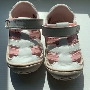 Ugg Sandals cream with pink